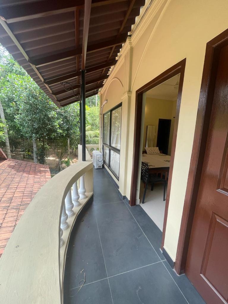 Отель Kalpadiyil Balarampuram Экстерьер фото